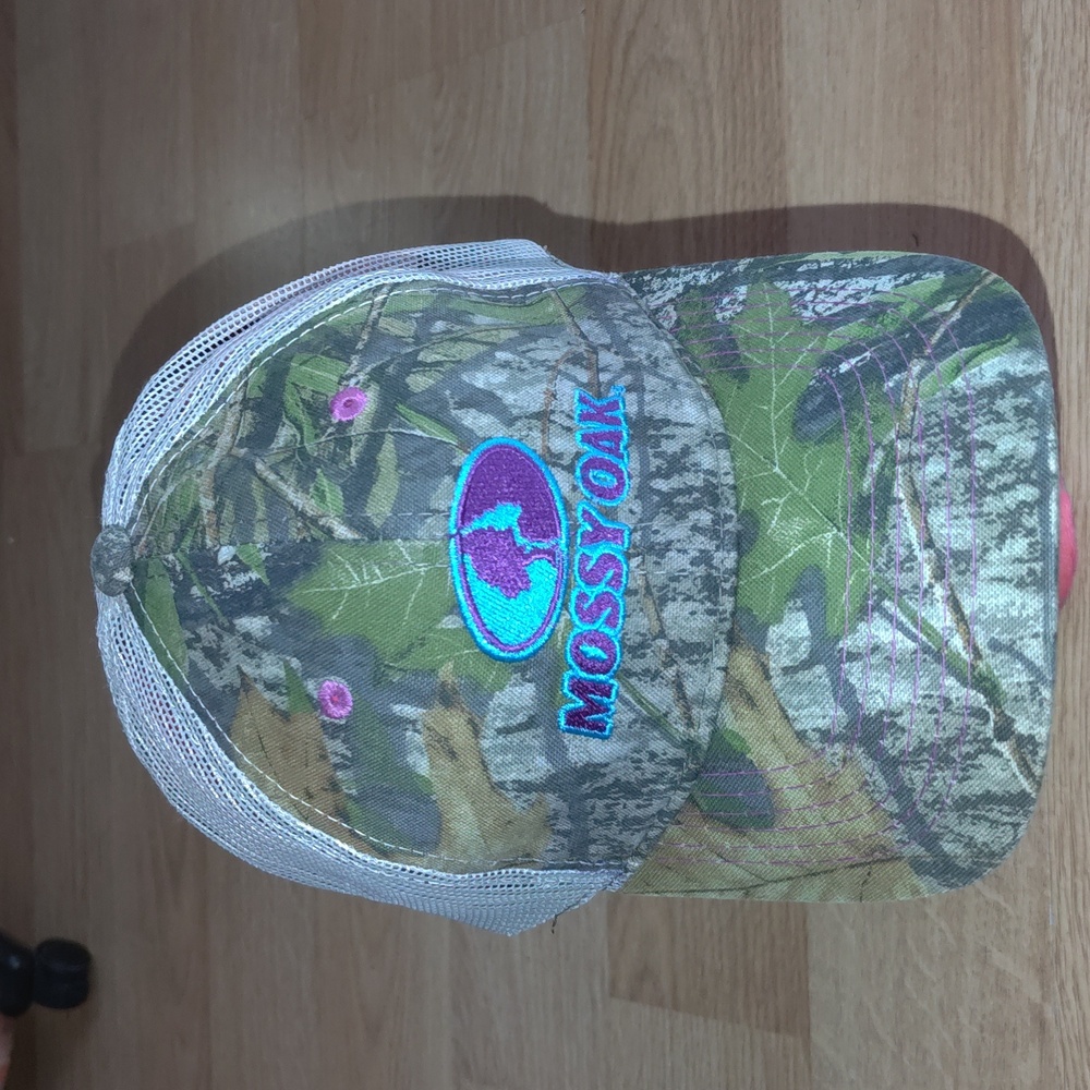 Mossy Oak Embroidered Camouflage Trucker Mesh Snapback Hat Cap Women